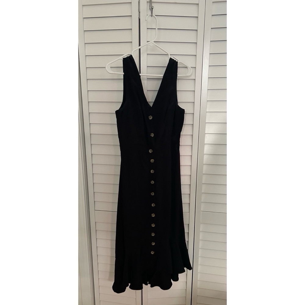 Gilli Black Sleeveless Button Midi Dress